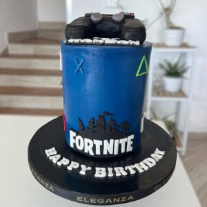 Fortnite theme cake 4